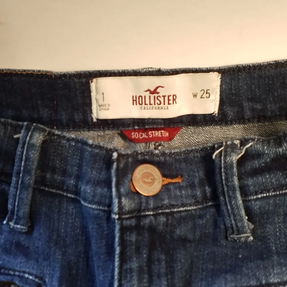 HOLLISTER DENIM MINI SKIRT  Size 1 Zip Front Pockets - Picture 7 of 7